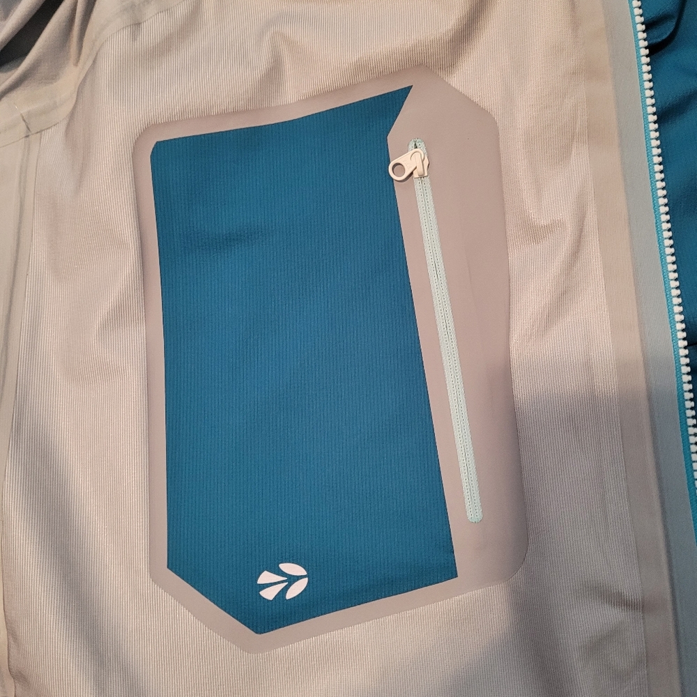 GoLite Ready Set Go Rainjacket - Picture 5 of 10
